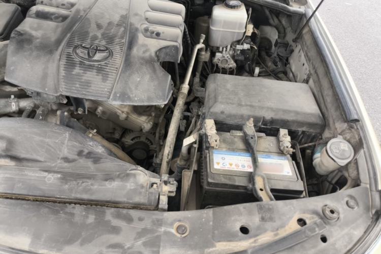 Used Toyota Land Cruiser 2015 4.0L V6 Middle East Low-Trim Version Engine Bay Left
