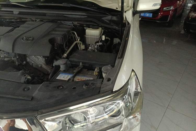 Used Toyota Land Cruiser  Engine Bay Left