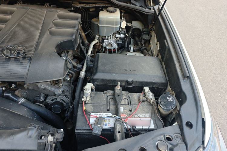 Used Toyota Land Cruiser 2015 4.0L V6 Middle East Low-Trim Version Engine Bay Left