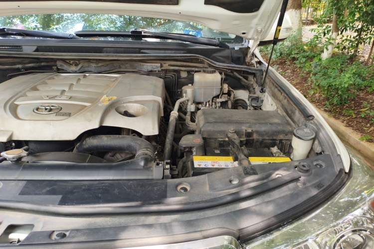 Used Toyota Land Cruiser  Engine Bay Left
