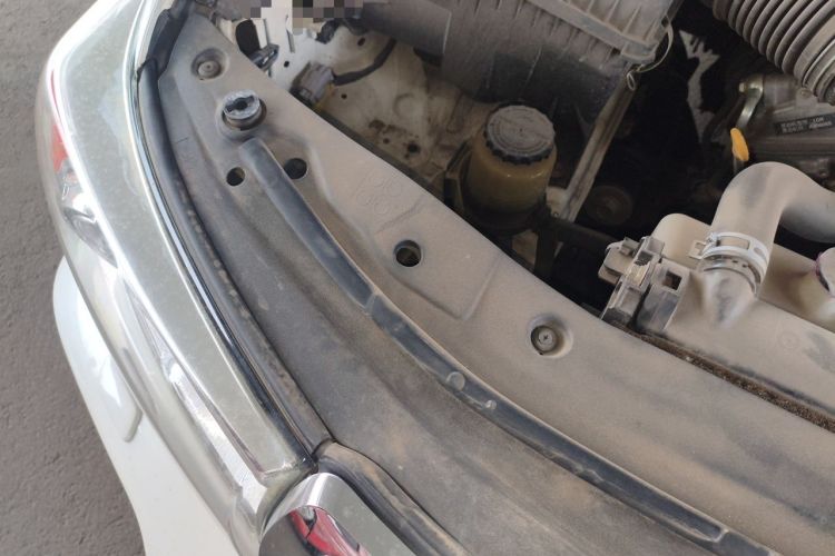 Used Toyota Land Cruiser  Engine Bay Right