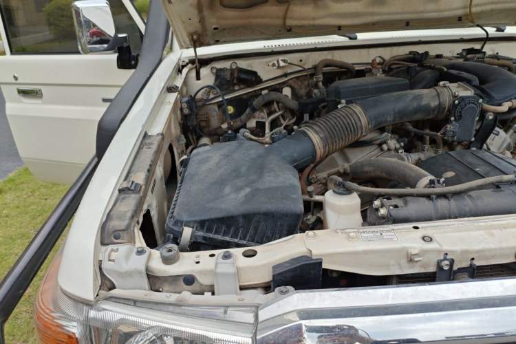 Used Toyota Land Cruiser  Engine Bay Right