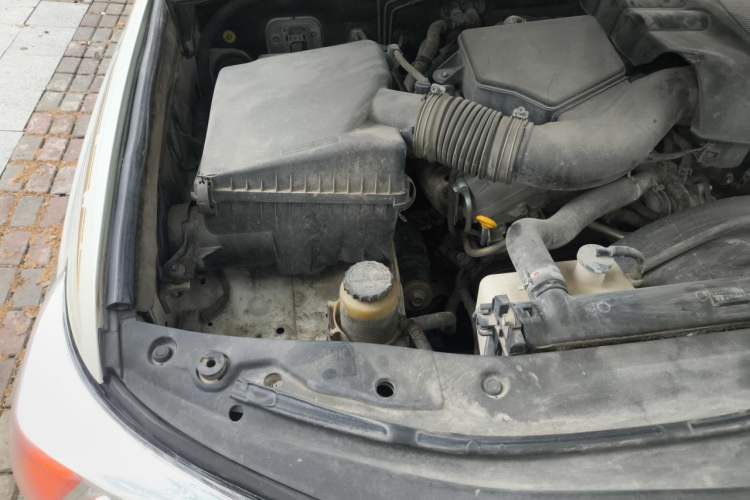 Used Toyota Land Cruiser 2015 4.0L V6 Middle East Low-Trim Version Engine Bay Right