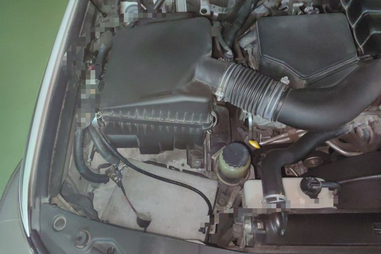 Used Toyota Land Cruiser 2015 4.0L V6 Middle East Low-Trim Version Engine Bay Right