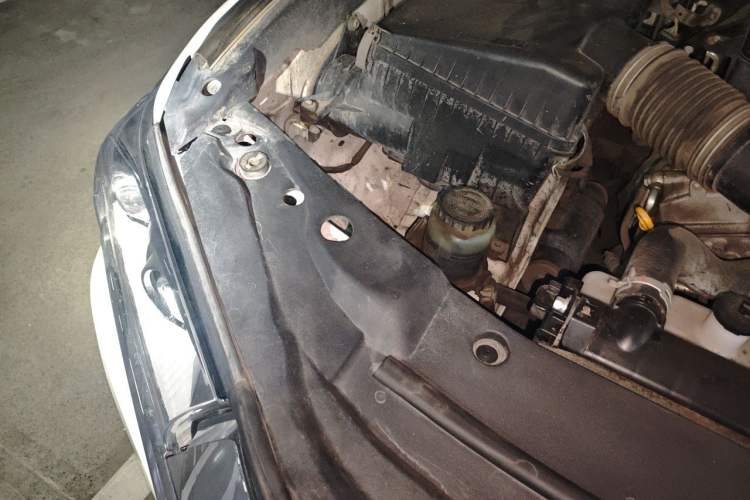 Used Toyota Land Cruiser  Engine Bay Right