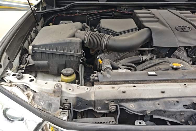 Used Toyota Land Cruiser  Engine Bay Right