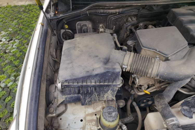 Used Toyota Land Cruiser 2015 4.0L V6 Middle East Low-Trim Version Engine Bay Right