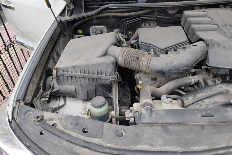 Used Toyota Land Cruiser 2015 4.0L V6 Middle East Limited Edition Engine Bay Right