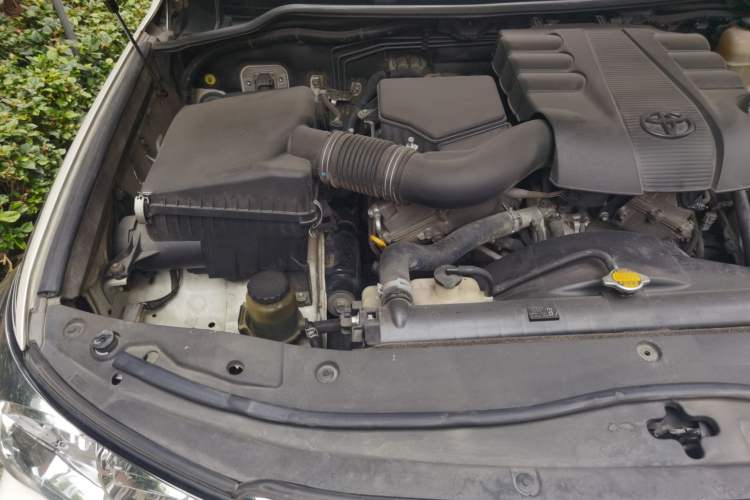 Used Toyota Land Cruiser  Engine Bay Right