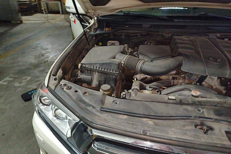 Used Toyota Land Cruiser  Engine Bay Right