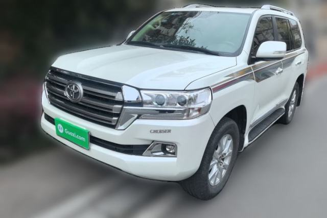 Used Toyota Land Cruiser 2015 4.0L 8-Seater Middle East Version
