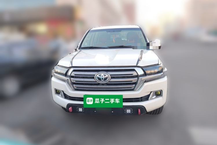 Used Toyota Land Cruiser  Front