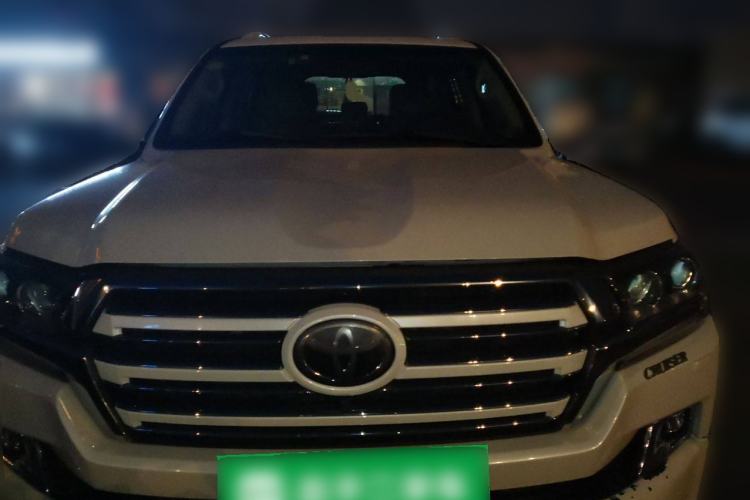 Used Toyota Land Cruiser 2015 4.0L V6 Middle East Limited Edition Front