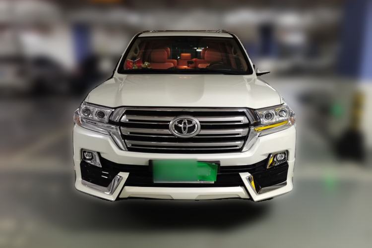 Used Toyota Land Cruiser 2015 4.0L V6 Middle East Limited Edition Front
