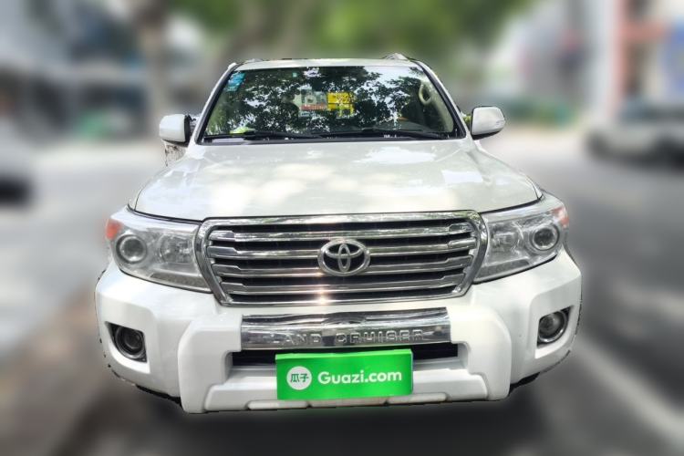 Used Toyota Land Cruiser 2015 4.0L V6 Middle East Low-Trim Version Front