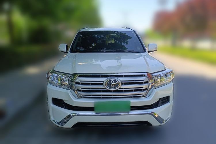 Used Toyota Land Cruiser  Front