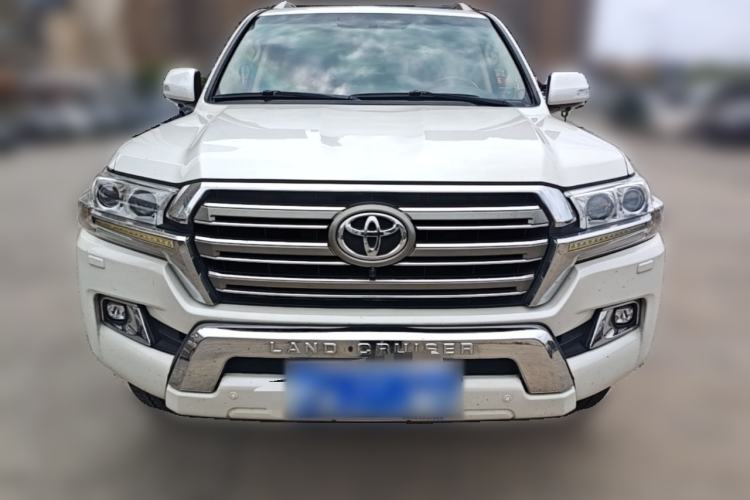 Used Toyota Land Cruiser  Front