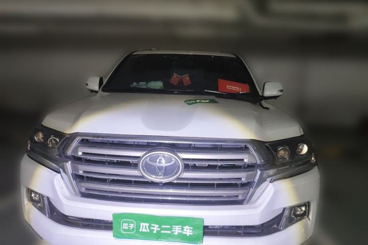 Used Toyota Land Cruiser 2015 4.0L 5-Seater Middle East Version Front
