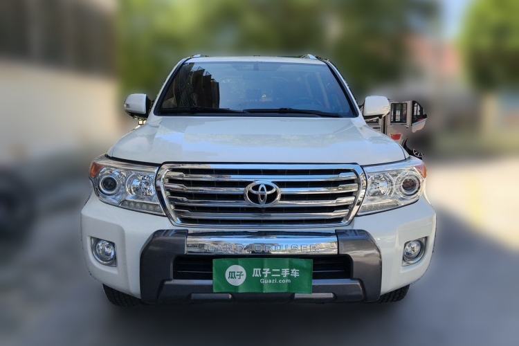 Used Toyota Land Cruiser  Front