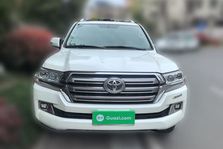 Used Toyota Land Cruiser 2015 4.0L 8-Seater Middle East Version Front