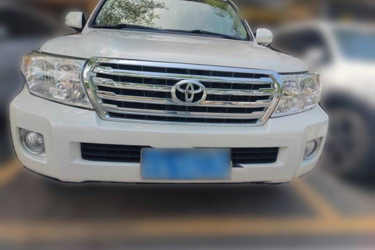 Used Toyota Land Cruiser 2015 4.0L 5-Seater Middle East Version Front