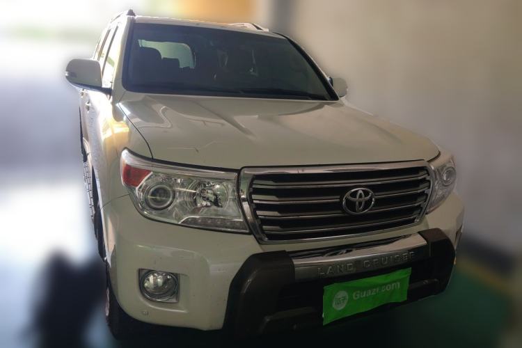 Used Toyota Land Cruiser  Front