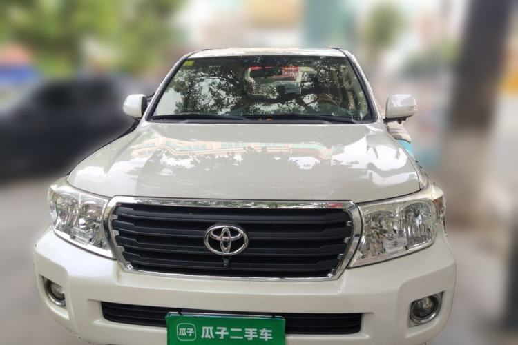 Used Toyota Land Cruiser  Front