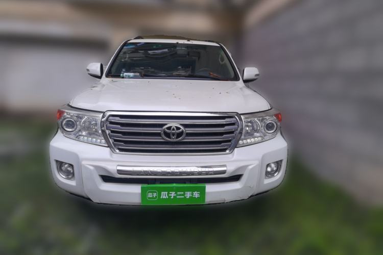 Used Toyota Land Cruiser 2015 4.0L V6 Middle East Low-Trim Version Front