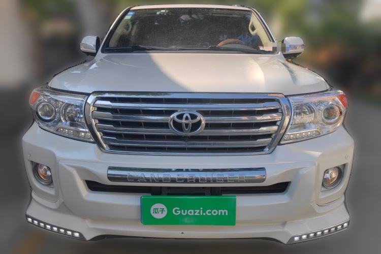 Used Toyota Land Cruiser  Front