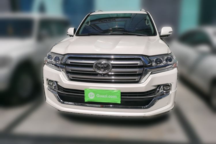 Used Toyota Land Cruiser  Front