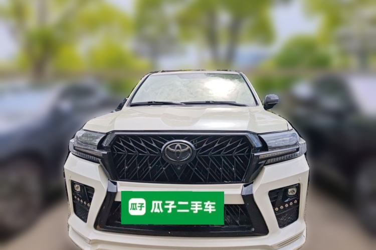 Used Toyota Land Cruiser 2015 4.0L V6 Middle East Low-Trim Version Front