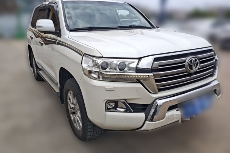 Used Toyota Land Cruiser  Front Right 45 Deg