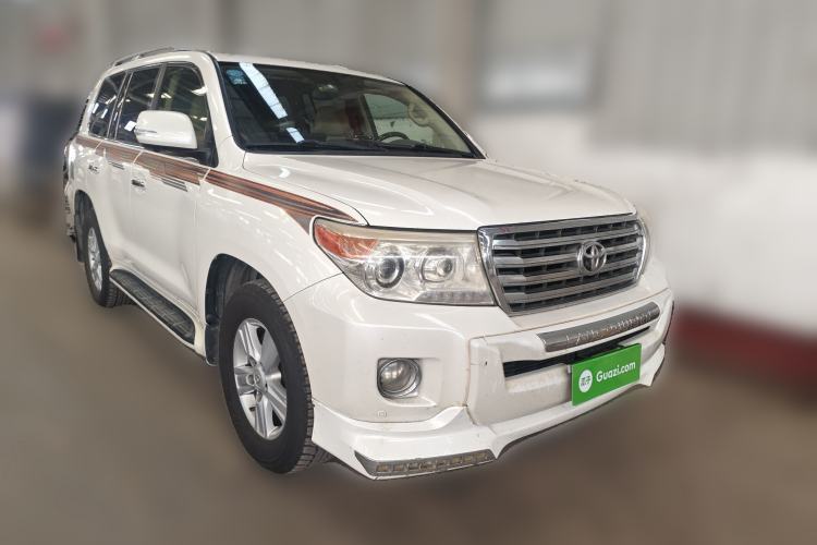 Used Toyota Land Cruiser 2015 4.0L 5-Seater Middle East Version Front Right 45 Deg