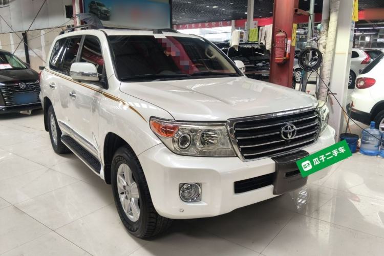 Used Toyota Land Cruiser 2015 4.0L GX-R U.S. Specification Front Right 45 Deg