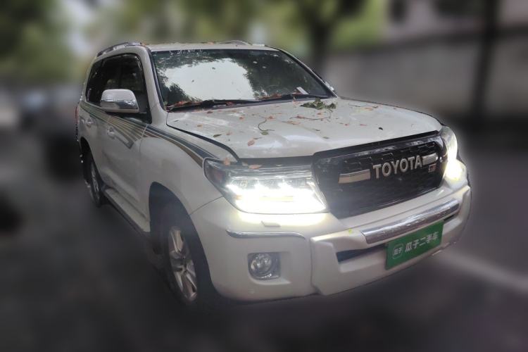 Used Toyota Land Cruiser 2015 4.0L V6 Middle East Low-Trim Version Front Right 45 Deg