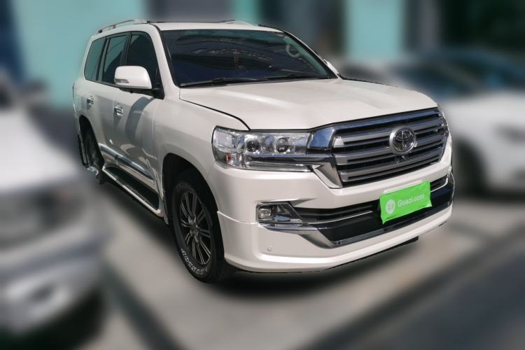 Used Toyota Land Cruiser  Front Right 45 Deg