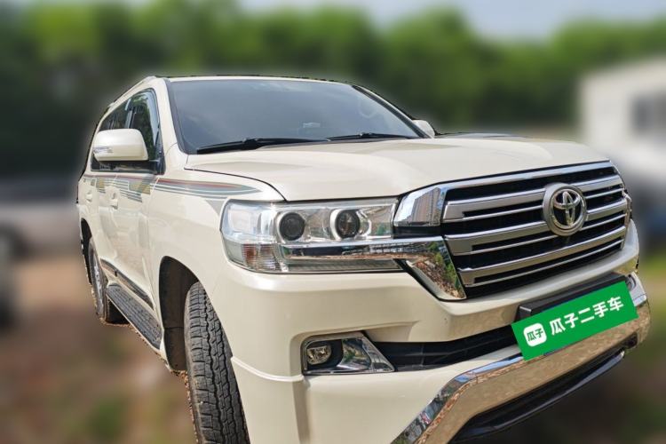 Used Toyota Land Cruiser  Front Right 45 Deg