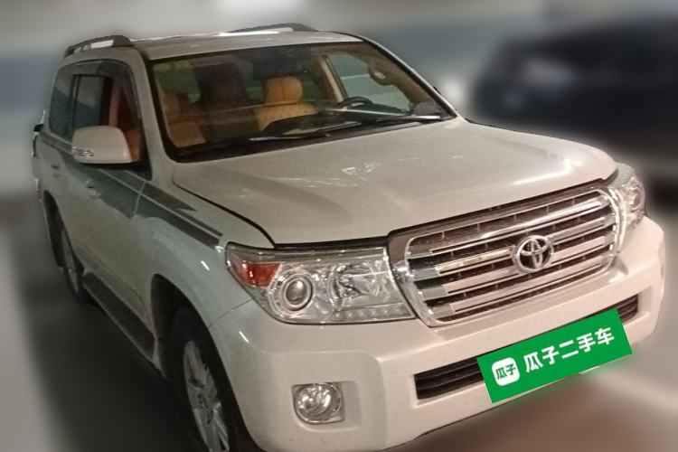 Used Toyota Land Cruiser 2015 4.0L 5-Seater Middle East Version Front Right 45 Deg