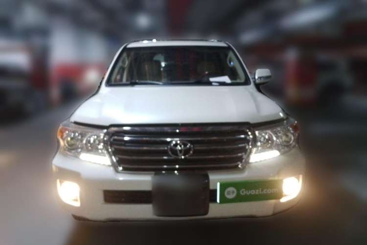 Used Toyota Land Cruiser 2015 4.0L V6 Middle East Limited Edition Front