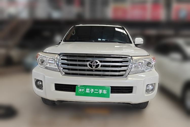 Used Toyota Land Cruiser 2015 4.0L V6 Middle East Low-Trim Version Front