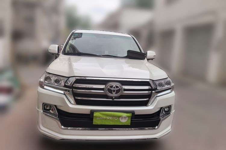 Used Toyota Land Cruiser  Front