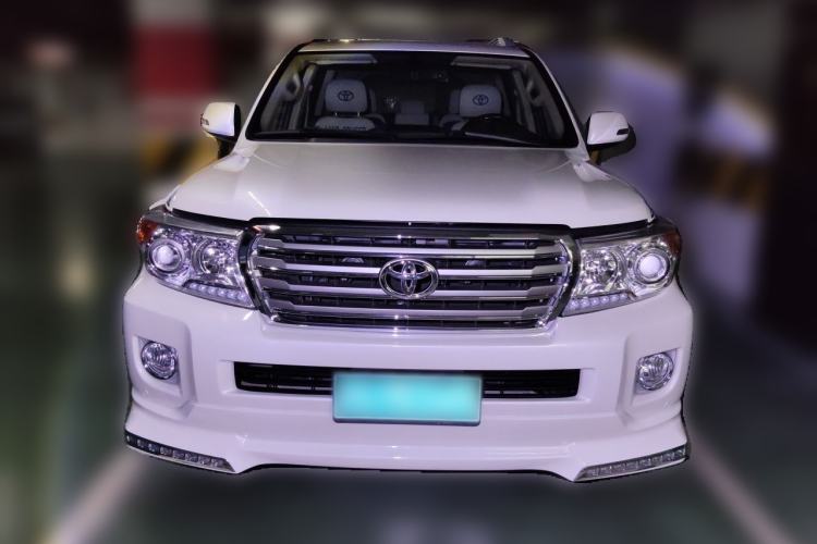 Used Toyota Land Cruiser  Front