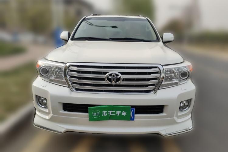 Used Toyota Land Cruiser  Front