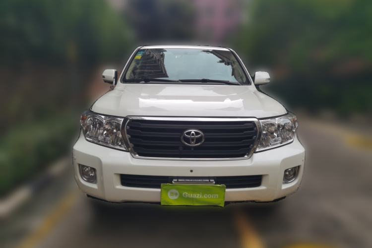 Used Toyota Land Cruiser  Front