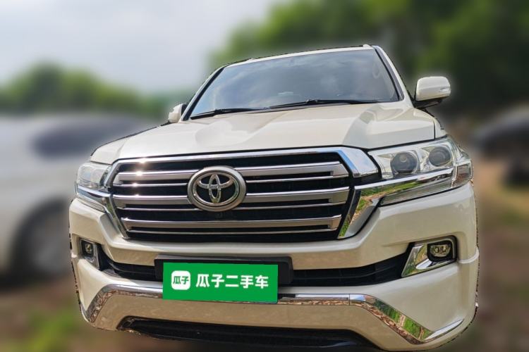 Used Toyota Land Cruiser  Front