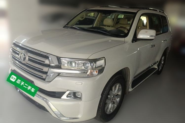 Used Toyota Land Cruiser  Guazi used car, China used car export, Used car for sale, Used  cars, Cheapest cars for sale