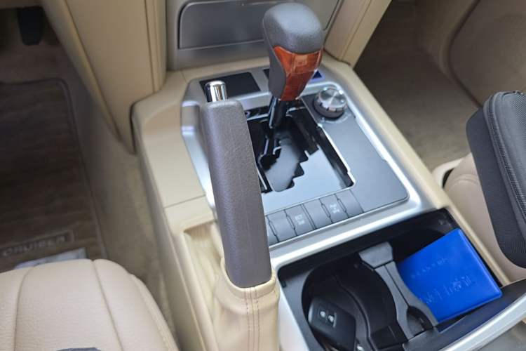 Used Toyota Land Cruiser  Gear Lever
