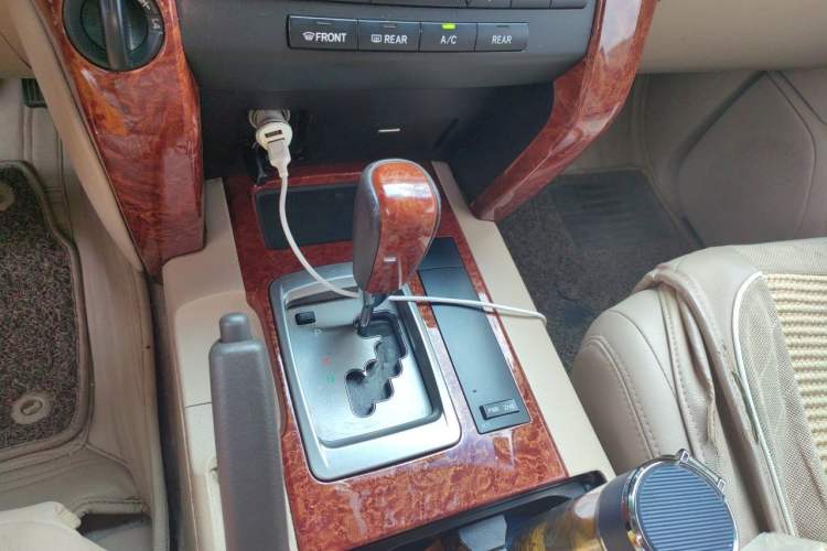 Used Toyota Land Cruiser  Gear Lever