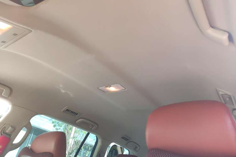 Used Toyota Land Cruiser 2015 4.6L V8 Middle East Limited Edition Headliner