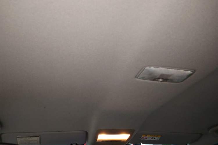 Used Toyota Land Cruiser 2015 4.0L 5-Seater Middle East Version Headliner